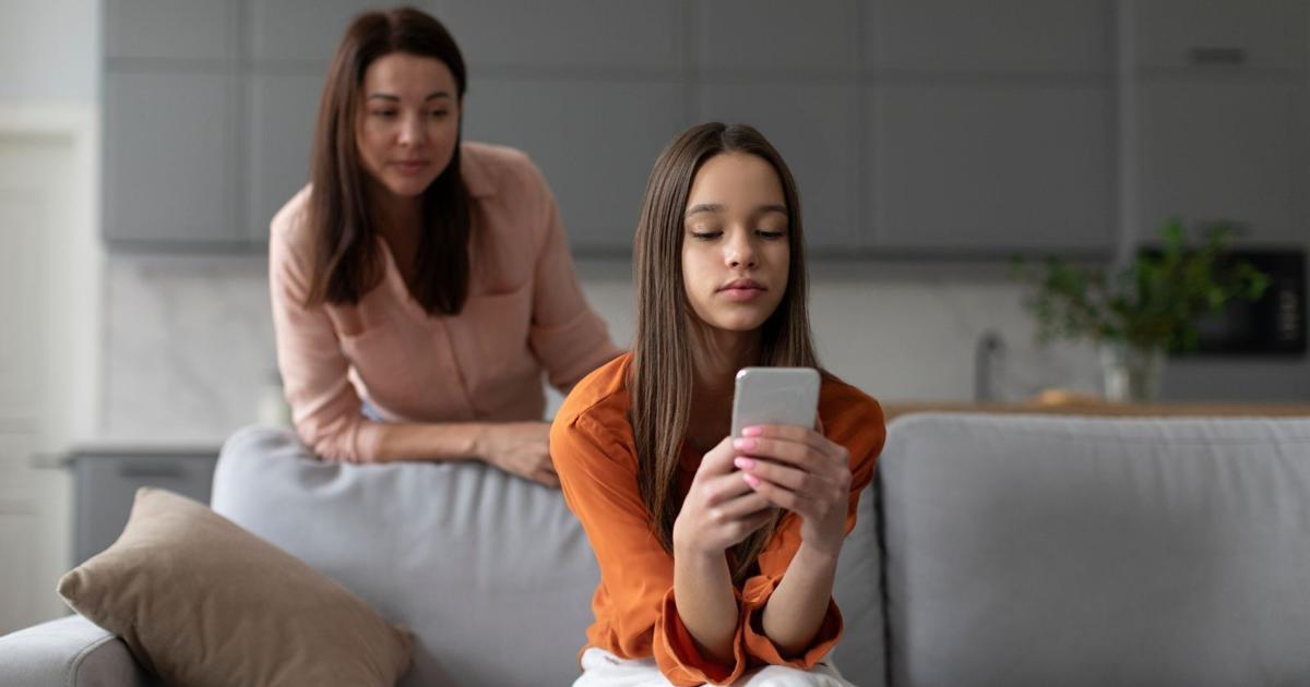 Cracking the Code: How 91% of Parents are Tackling Internet Addiction Among Kids